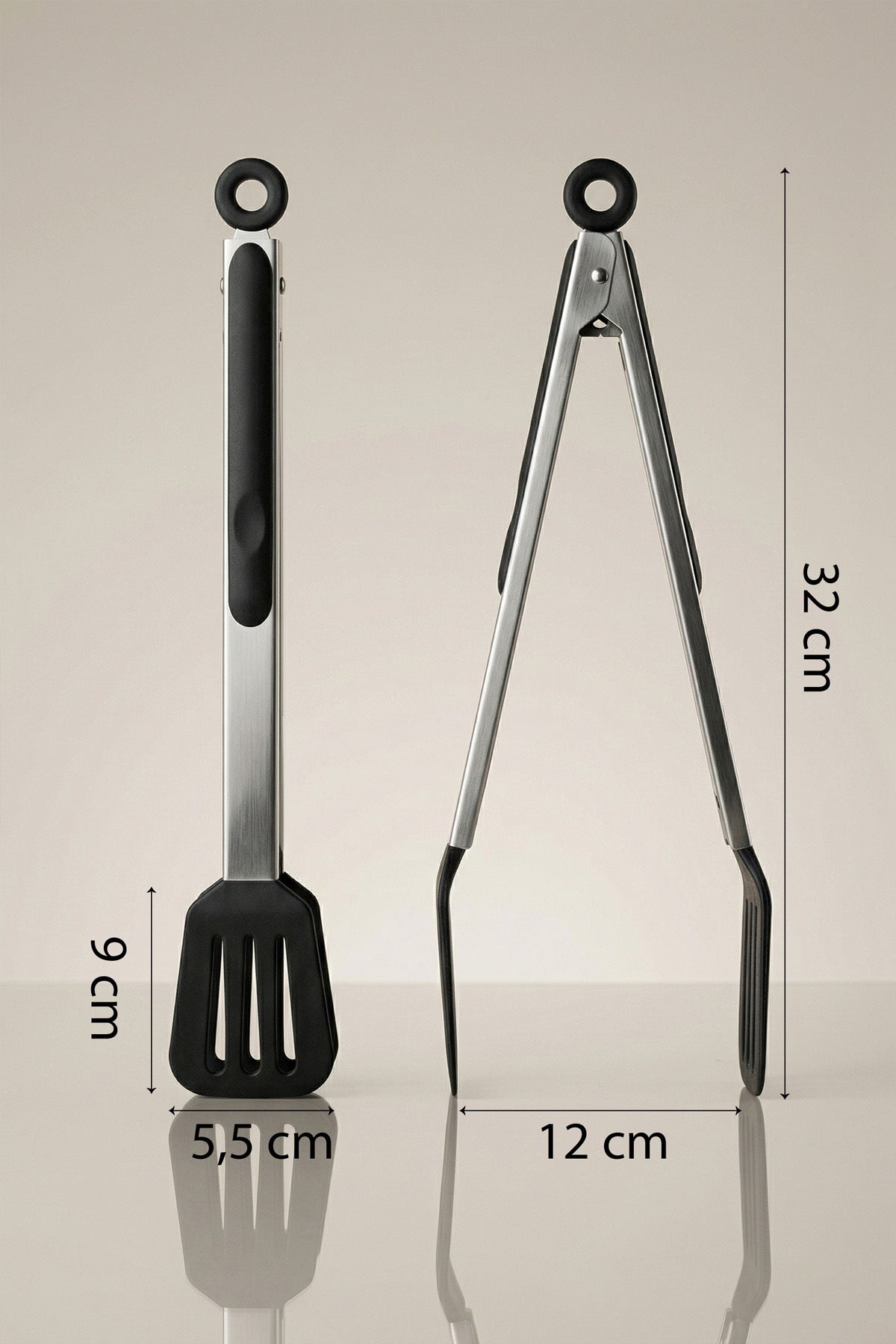 32 cm boy, 9 x 5,5 cm uç ve 12 cm açıklık ölçüleri gösterilen maşa