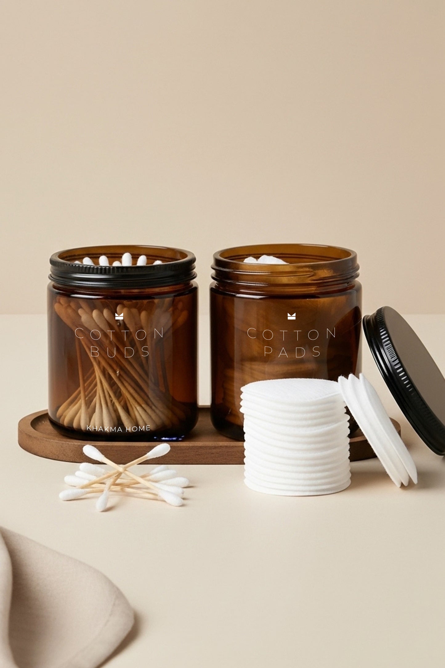 Ahşap Standlı Amber Cam Banyo Organizer Seti – COTTON BUDS & COTTON PADS Yazılı – 2'li Set / 250 ml