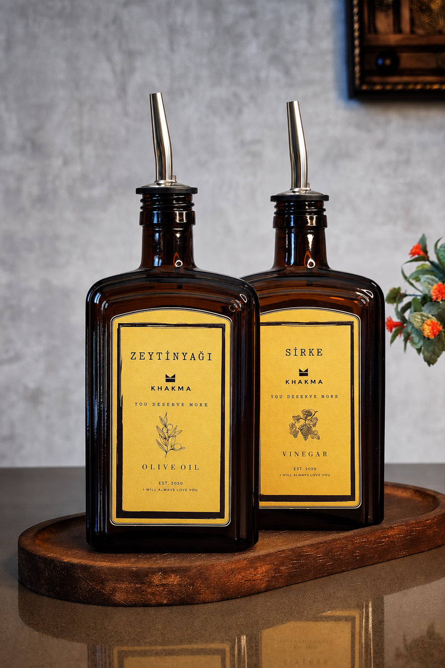 Ahşap Standlı Amber Cam Zeytinyağı ve Sirke Şişesi 2'li Set – 250 ml Gold