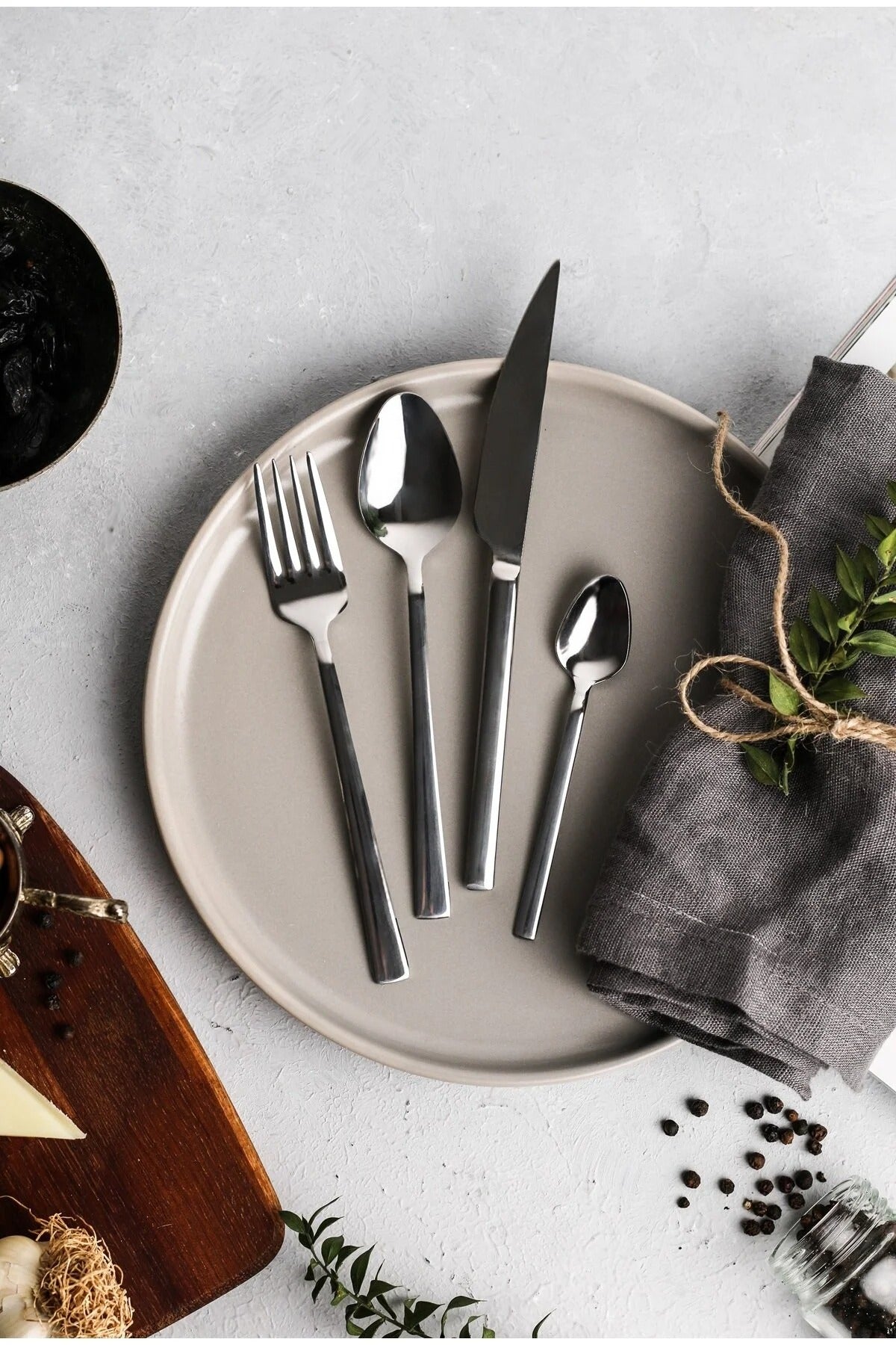 6 Kişilik 24 Parça Pırlanta Çelik Çatal Bıçak Kaşık Pasta Seti PIR4LÜ6K24P