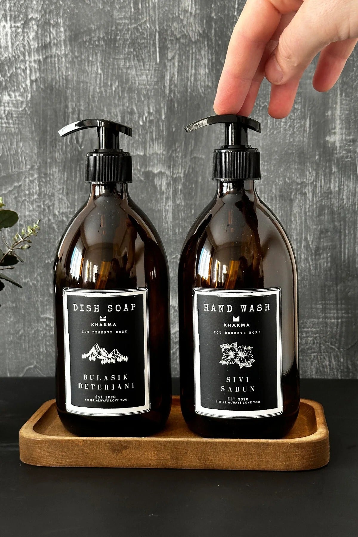 Ahşap Stantlı 2'li Sıvı Sabun Bulaşık Deterjanı Şişesi Queen Sıvı Sabunluk 500ml Ss Hd St