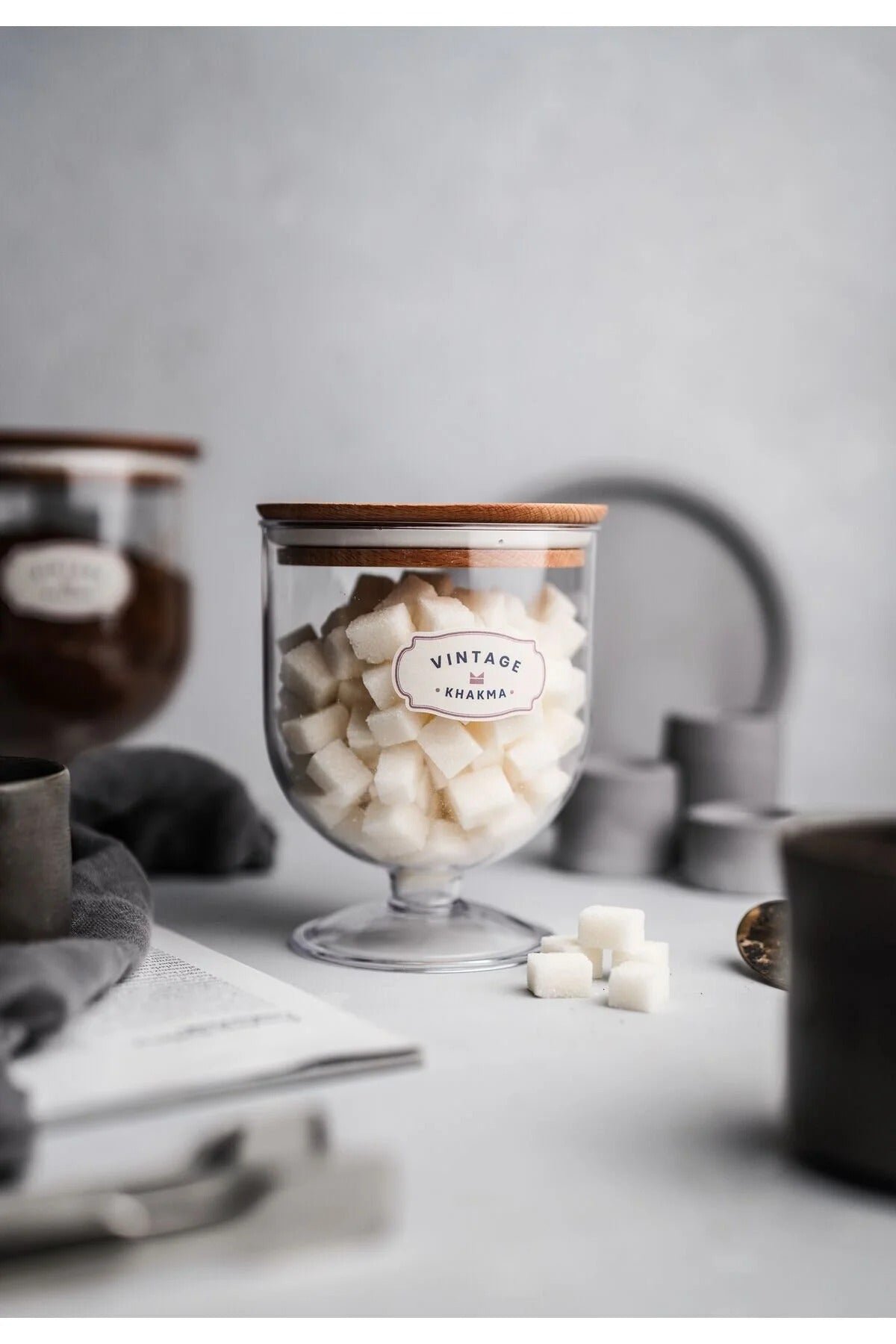 DEKORATİF VAKUM-AHŞAP KAPAKLI MİKA 0,8lt MISIR GEVREĞİ-YULAF-KURABİYE-KURUYEMİŞ SAKLAMA KABI