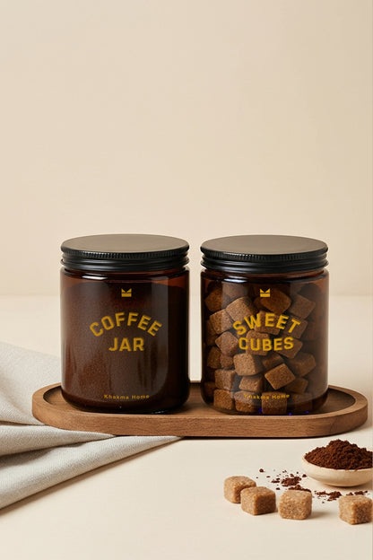 Ahşap Standlı Amber Cam Kahve ve Şeker Kavanozu Seti–Coffee Jar&Sweet Cubes Yazılı–Kaşıklı 2'li Set