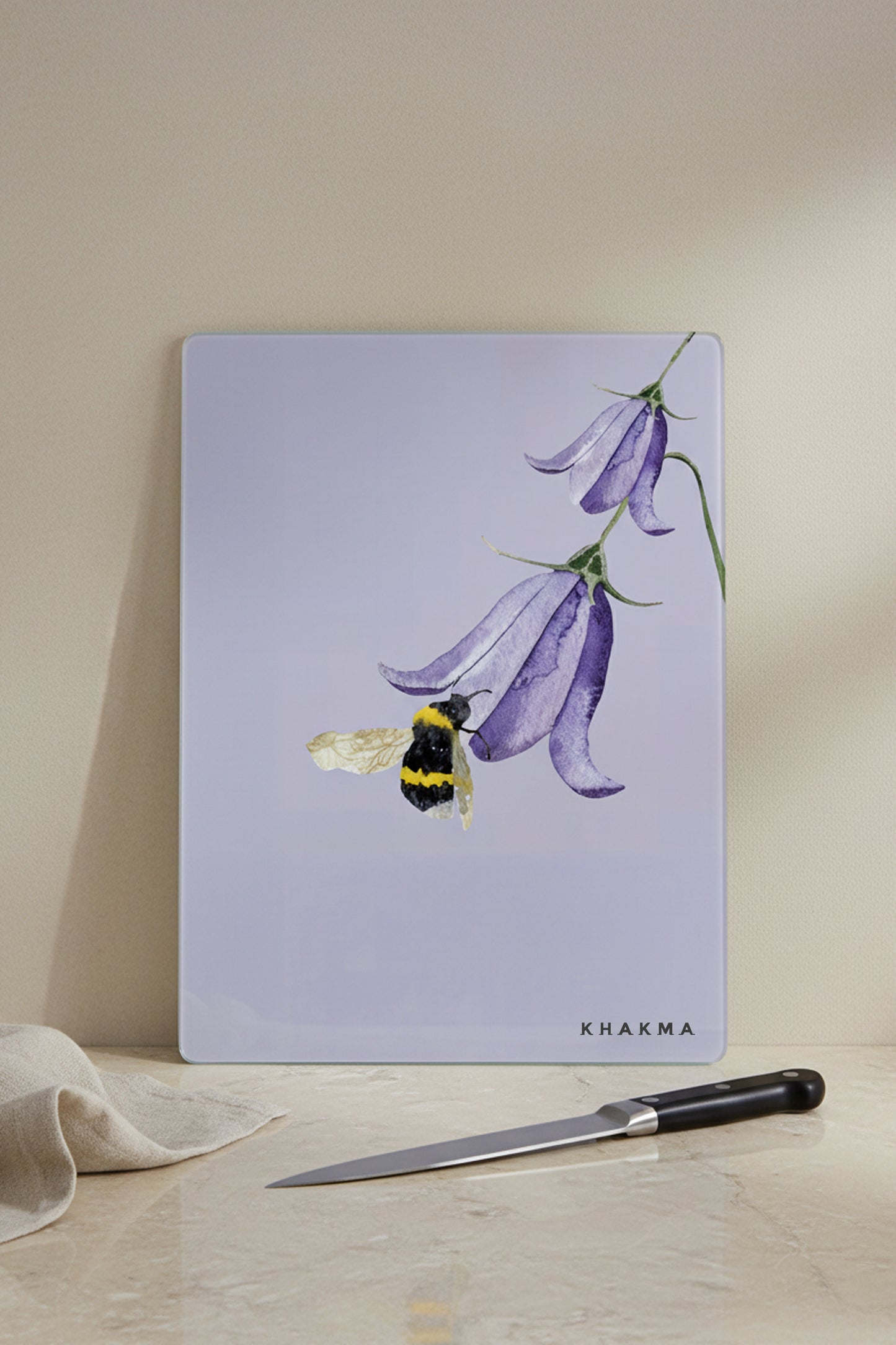 BeeBlossom Cam Kesme Tahtası – 25x35 cm | Minimal Arı & Çiçek Desenli | Temperli Cam