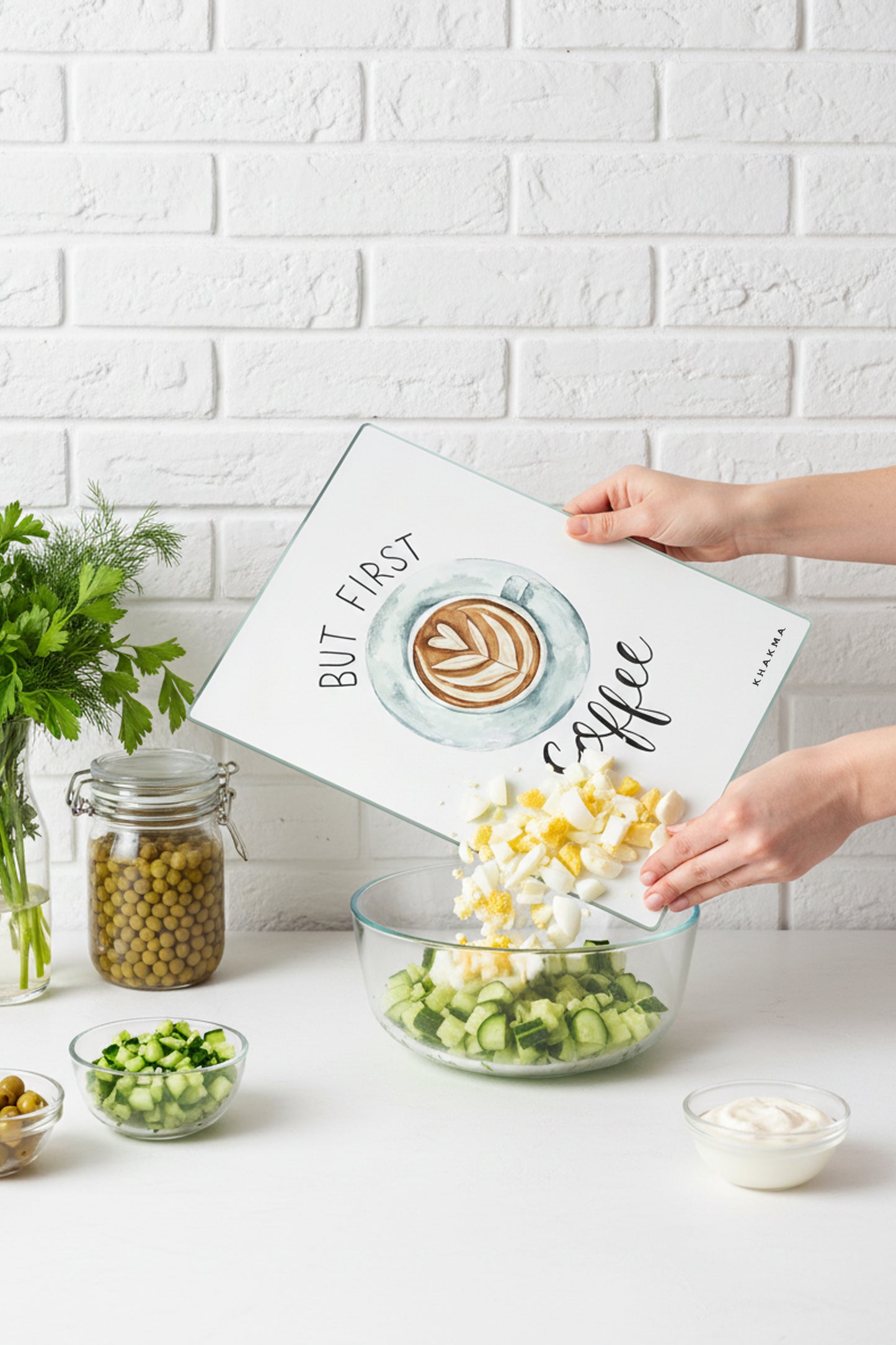 CoffeeMood Cam Kesme Tahtası – 25x35 cm | "But First Coffee" Tasarımlı Temperli Cam