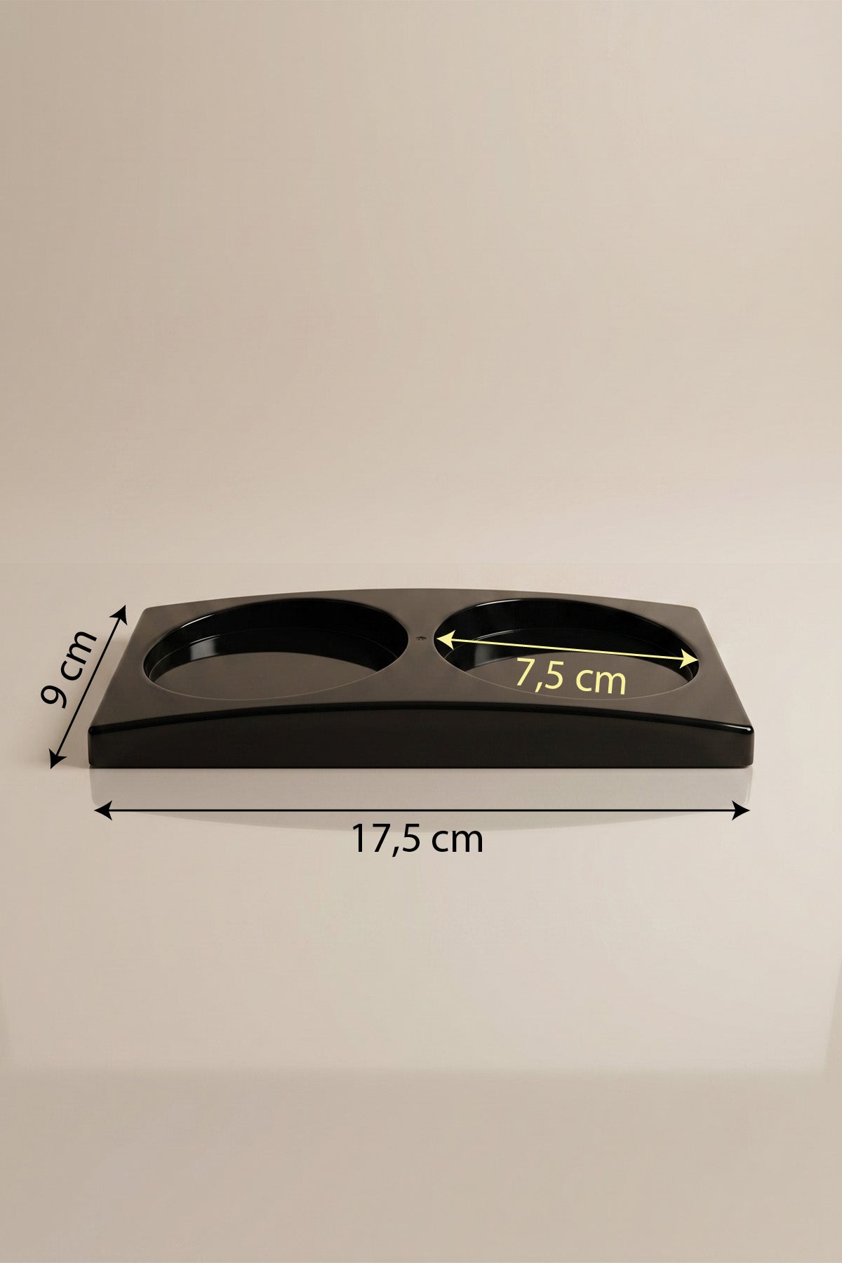 Siyah sabunluk standı ölçüleri: 17,5 x 9 cm, yuva çapı 7,5 cm