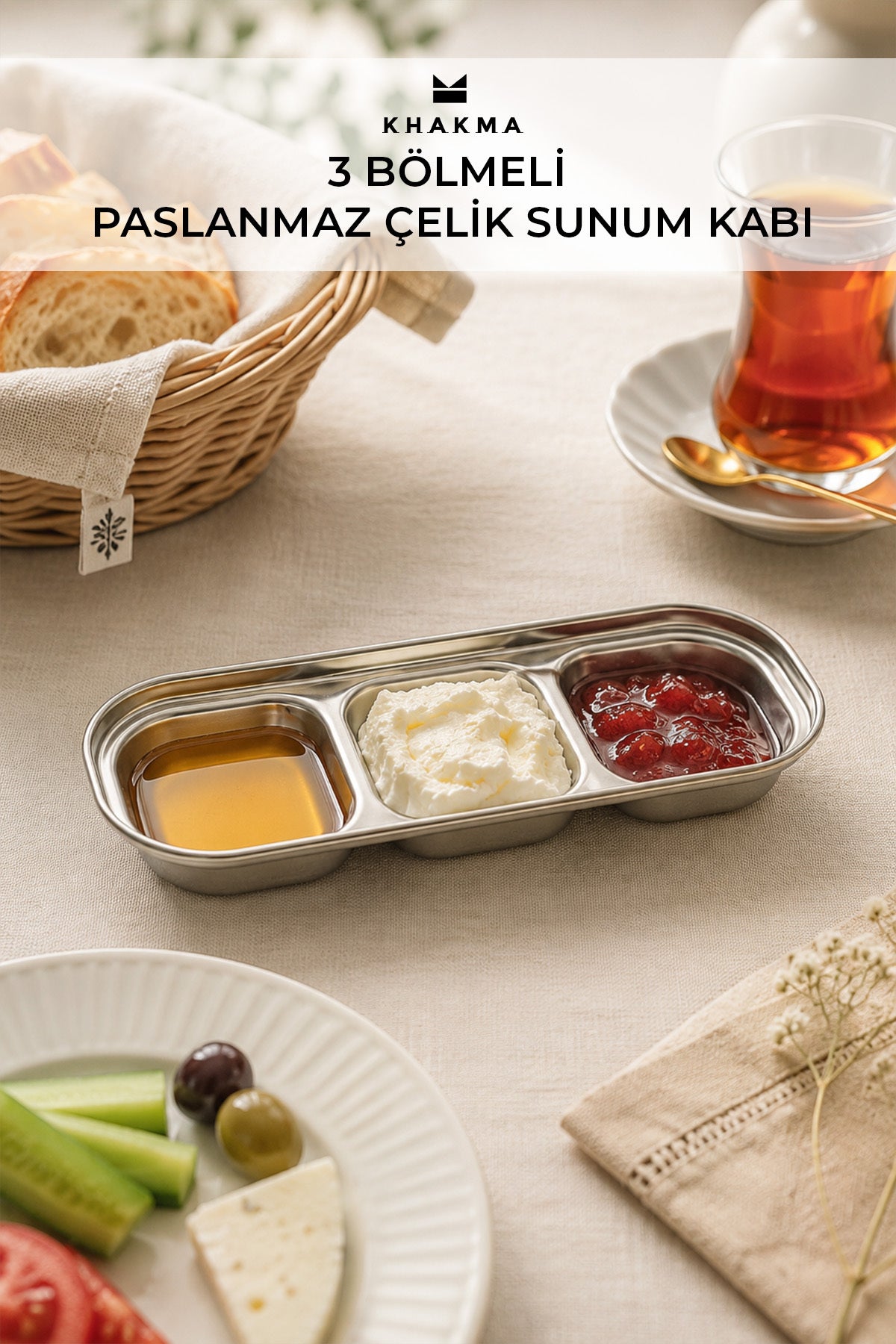 Çay ve simit sofrasında bal, kaymak ve reçelle gümüş 3 bölmeli paslanmaz çelik sunum kabı