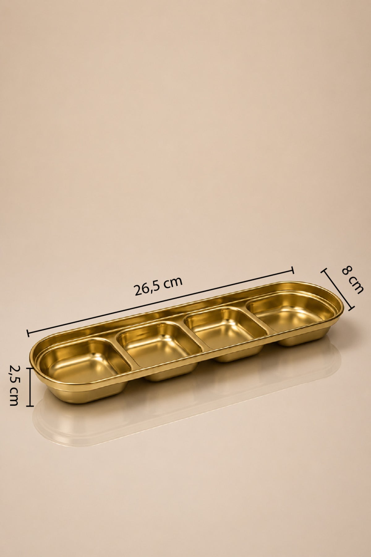 Altın renkli 4 bölmeli sunum kabı ölçüleri: 26,5 x 8 x 2,5 cm