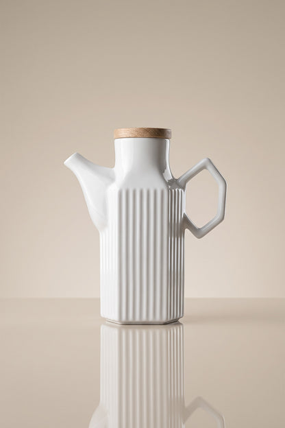 Kabartmalı prizma gövdeli 1 litre seramik sürahi, ahşap kapak ve geometrik kulp