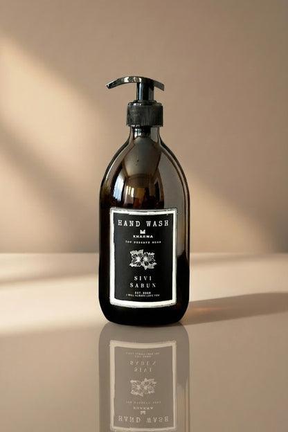 Hand Wash Sıvı Sabun yazılı siyah etiketli 500 ml amber cam sabunluk