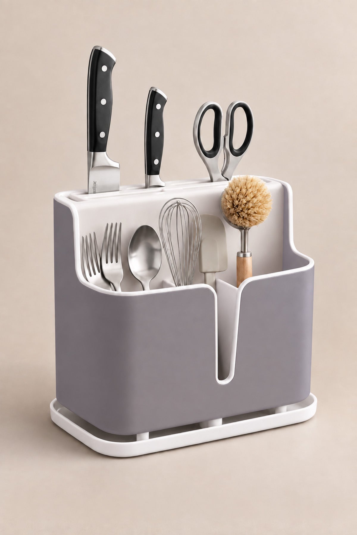 Bıçak, makas, çatal, kaşık ve fırça yerleştirilmiş gri kaşıklık organizer