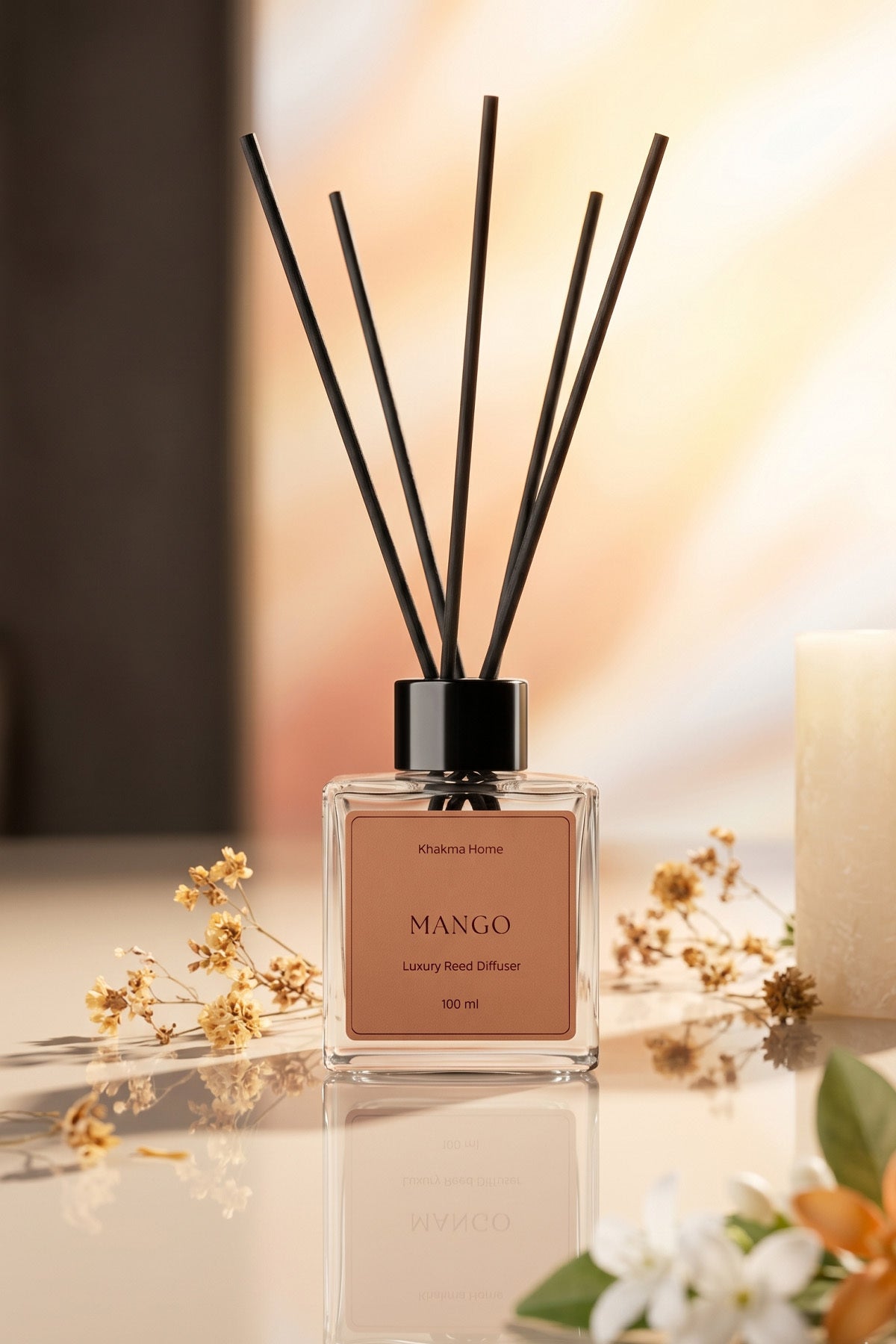 Mum ve beyaz çiçekler arasında 100 ml mango oda kokusu